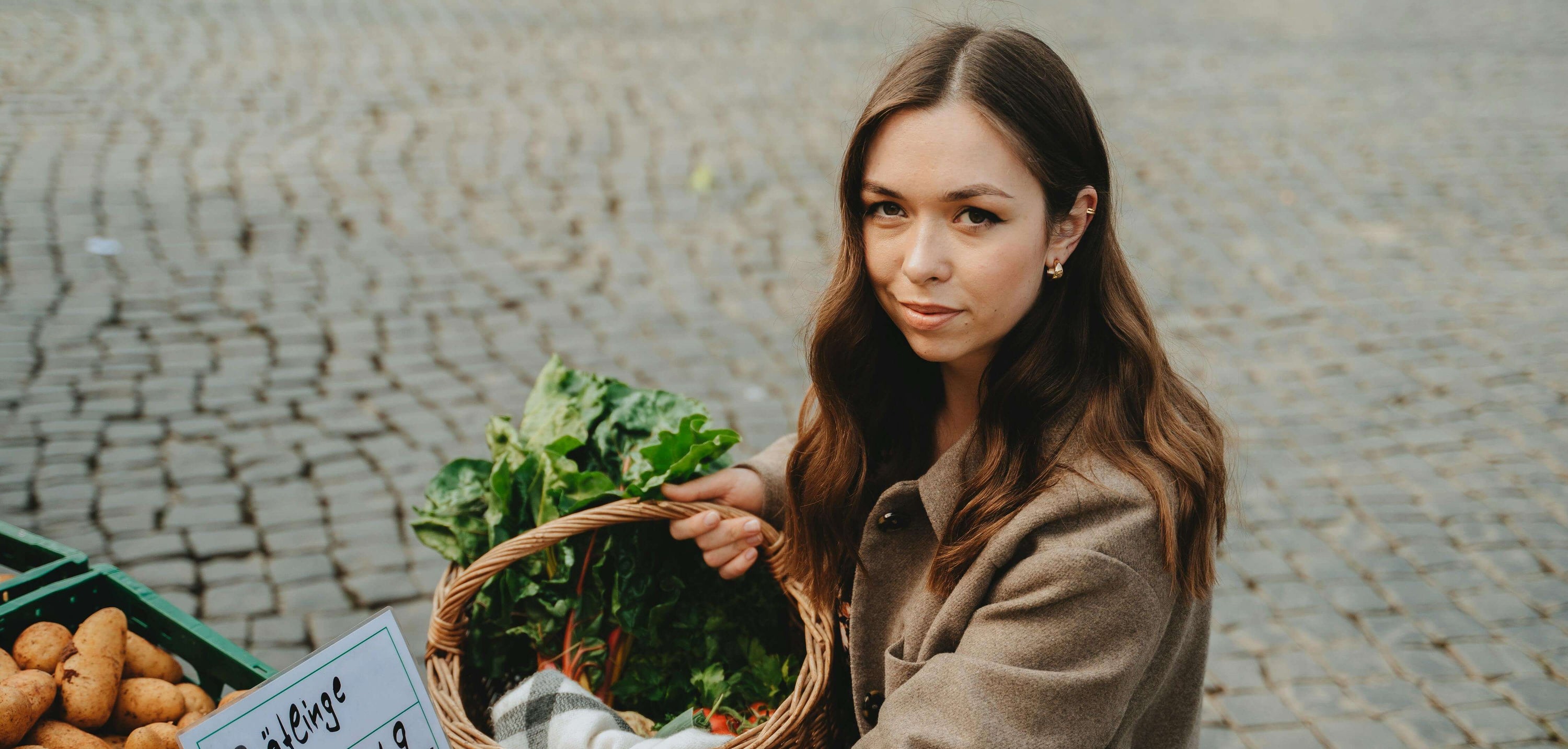 Locally grown, farmers market, local farmers
